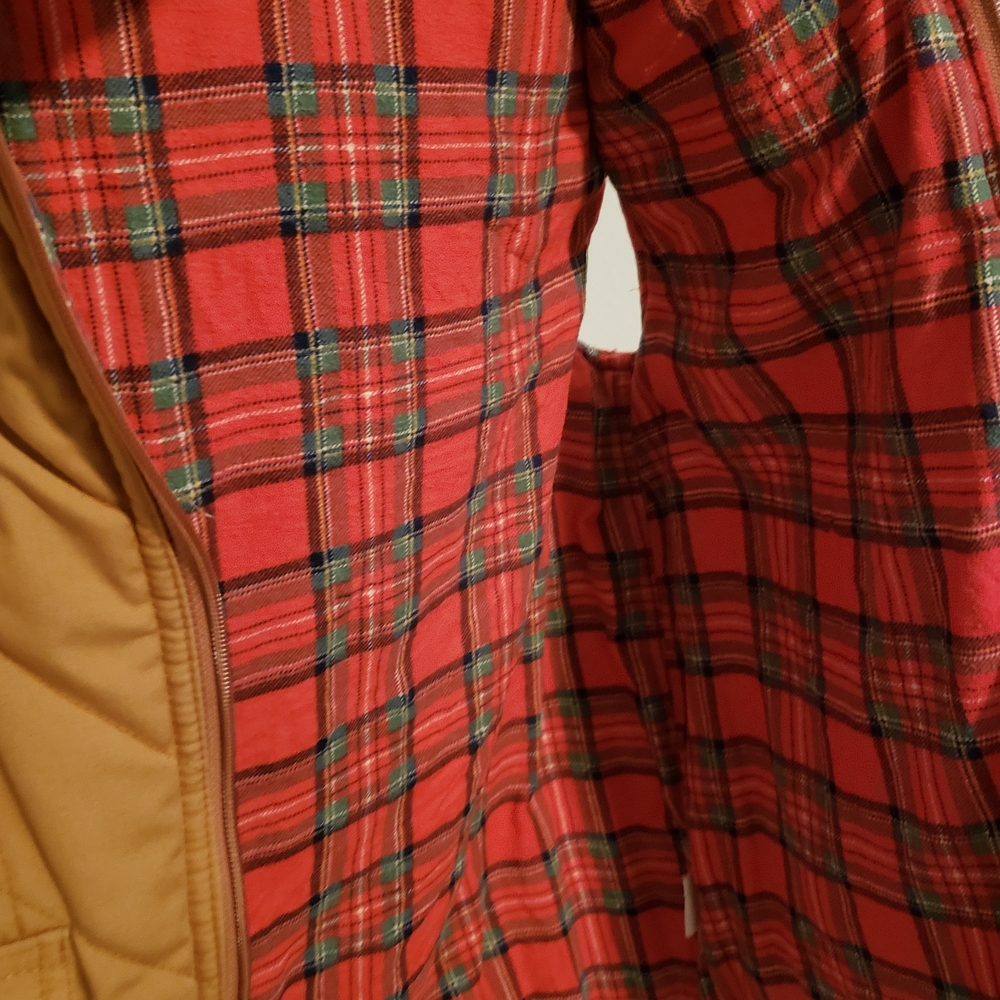 (EUC) Men's Tan Quilted Vest with Plaid Lining (Size: Medium) - Picture 3 of 5